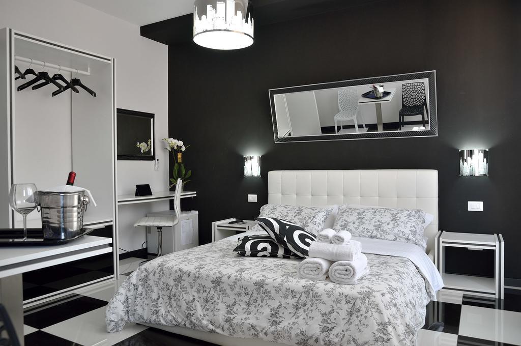 Black & White G&G ローマ 部屋 写真